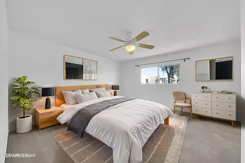 Bedroom - 2812 E Clarendon Ave, Phoenix, AZ 85016 photo 2 of 4