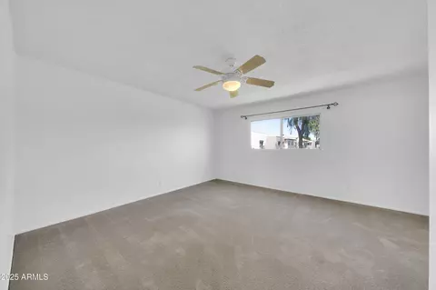 Bedroom - 2812 E Clarendon Ave, Phoenix, AZ 85016 photo 3 of 4