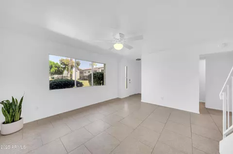 Living - 2812 E Clarendon Ave, Phoenix, AZ 85016 photo 2 of 2