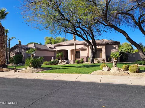 6428 W Eugie Ave, Glendale, AZ 85304