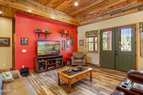 Living - 2352 Immelman Cir, Overgaard, AZ 85933 photo 1 of 4