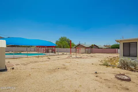 Exterior - 405 E Thunderbird Trl, Phoenix, AZ 85042 photo 5 of 8