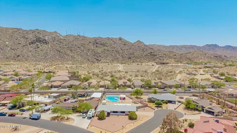 View/Area - 405 E Thunderbird Trl, Phoenix, AZ 85042 photo 13 of 14