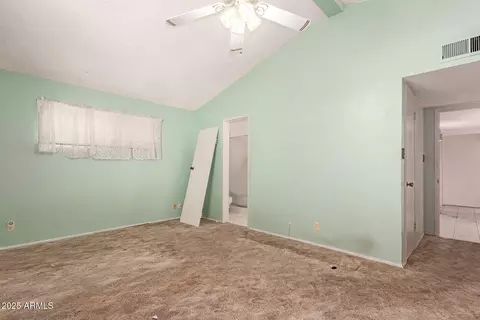 Bedroom - 405 E Thunderbird Trl, Phoenix, AZ 85042 photo 2 of 6