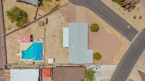 View/Area - 405 E Thunderbird Trl, Phoenix, AZ 85042 photo 4 of 14