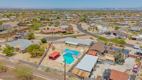 View/Area - 405 E Thunderbird Trl, Phoenix, AZ 85042 photo 7 of 14