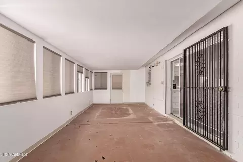 Exterior - 405 E Thunderbird Trl, Phoenix, AZ 85042 photo 2 of 8