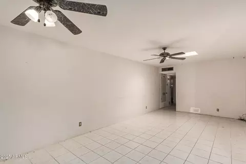 Living - 405 E Thunderbird Trl, Phoenix, AZ 85042 photo 6 of 6