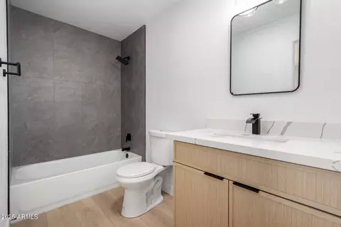 Bath - 2443 E Randall Dr, Tempe, AZ 85288 photo 1 of 2