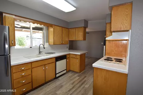Kitchen - 5720 E University Dr, Mesa, AZ 85205 photo 4 of 4