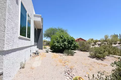 Exterior - 2570 E Manzanita St, Apache Junction, AZ 85119 photo 7 of 19