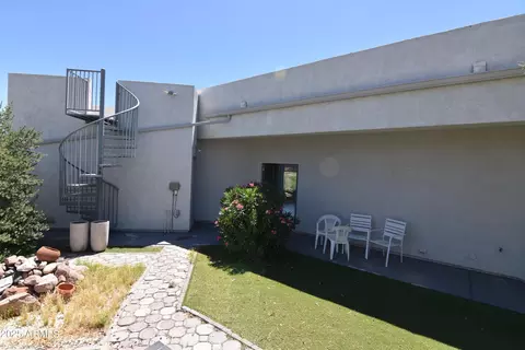 Exterior - 2570 E Manzanita St, Apache Junction, AZ 85119 photo 16 of 19