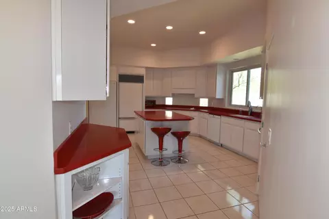 Kitchen - 2570 E Manzanita St, Apache Junction, AZ 85119 photo 1 of 7