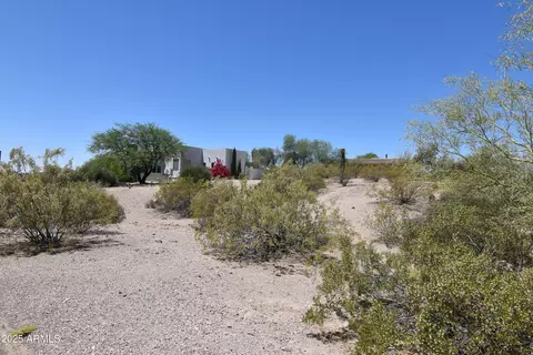 Exterior - 2570 E Manzanita St, Apache Junction, AZ 85119 photo 12 of 19