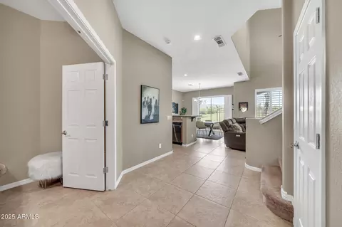 Entry Way - 3131 E Legacy Dr #1032, Phoenix, AZ 85042 photo 2 of 3