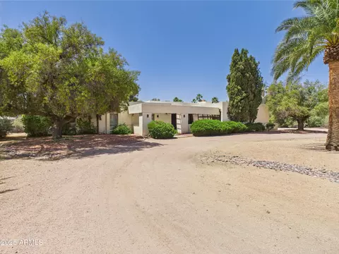 5905 E Donna Ln #5, Paradise Valley, AZ 85253