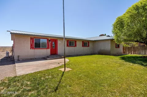 6431 Country Rd, Woodruff, AZ 85942