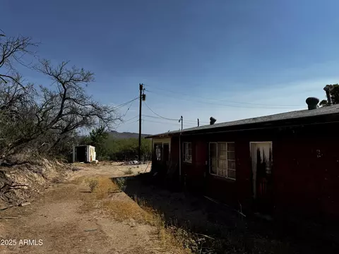 Exterior - 1652 N Wheatfields Rd, Globe, AZ 85501 photo 3 of 11
