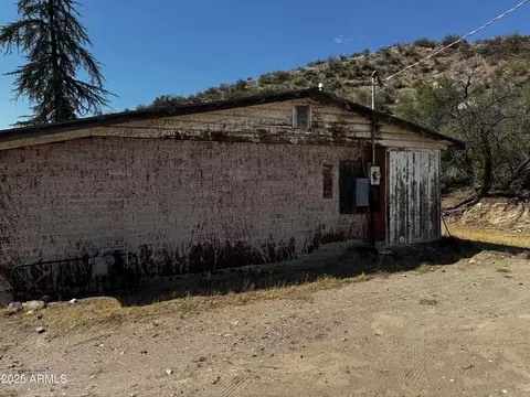 Exterior - 1652 N Wheatfields Rd, Globe, AZ 85501 photo 7 of 11