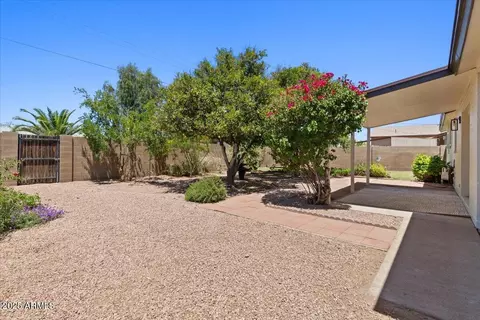 Exterior - 1922 E Concorda Dr, Tempe, AZ 85282 photo 10 of 14