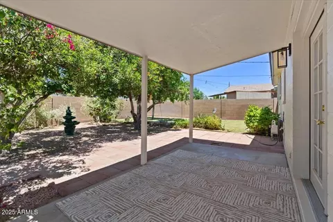 Exterior - 1922 E Concorda Dr, Tempe, AZ 85282 photo 6 of 14