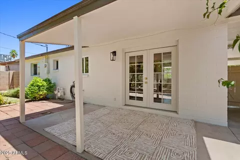 Exterior - 1922 E Concorda Dr, Tempe, AZ 85282 photo 7 of 14