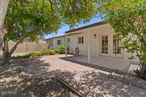 Exterior - 1922 E Concorda Dr, Tempe, AZ 85282 photo 9 of 14