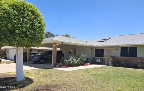 10721 W Mission Ln, Sun City, AZ 85351