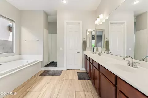 3817 E Patrick Ln, Phoenix, AZ 85050 photo 28