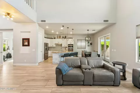 3817 E Patrick Ln, Phoenix, AZ 85050 photo 17