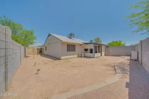 Exterior - 3201 W Mohawk Ln, Phoenix, AZ 85027 photo 1 of 3