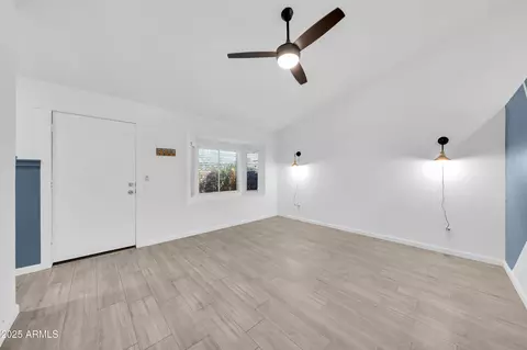 Living - 3201 W Mohawk Ln, Phoenix, AZ 85027 photo 1 of 2