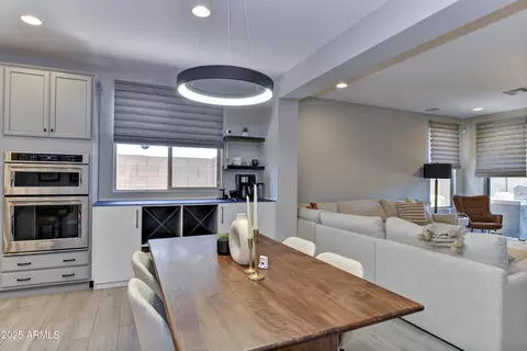 Dining - 3411 E Louise Dr, Phoenix, AZ 85050 photo 2 of 2