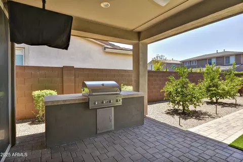 Exterior - 3411 E Louise Dr, Phoenix, AZ 85050 photo 4 of 5