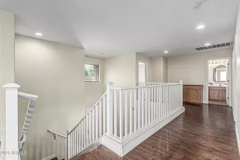Entry Way - 4507 E Lantern Pl, Gilbert, AZ 85297 photo 2 of 3