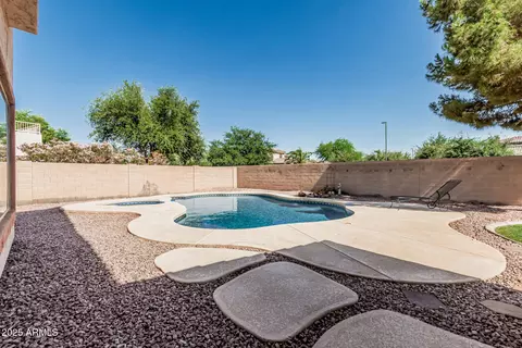 Exterior - 4507 E Lantern Pl, Gilbert, AZ 85297 photo 6 of 9
