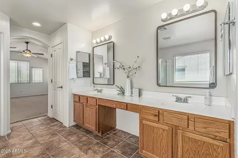 Bath - 4507 E Lantern Pl, Gilbert, AZ 85297 photo 3 of 4
