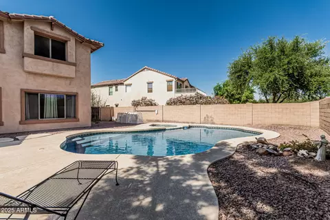 Exterior - 4507 E Lantern Pl, Gilbert, AZ 85297 photo 4 of 9