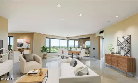 Living - 1040 E Osborn Rd #501, Phoenix, AZ 85014 photo 3 of 8