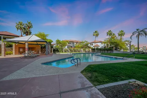 Exterior - 1040 E Osborn Rd #501, Phoenix, AZ 85014 photo 5 of 8