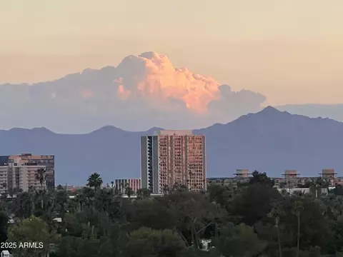 View/Area - 1040 E Osborn Rd #501, Phoenix, AZ 85014 photo 3 of 3