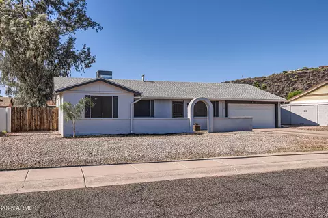1718 W Voltaire Ave, Phoenix, AZ 85029
