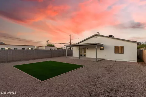 Exterior - 8846 N 3rd St, Phoenix, AZ 85020 photo 6 of 7