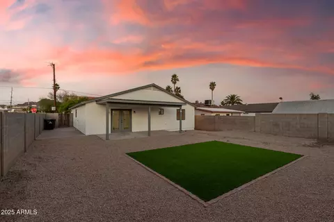 Exterior - 8846 N 3rd St, Phoenix, AZ 85020 photo 7 of 7