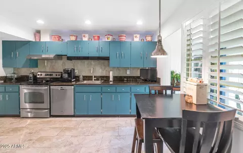 Kitchen - 3351 N 6th Ave, Phoenix, AZ 85013 photo 1 of 4