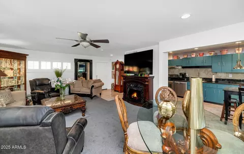 Living - 3351 N 6th Ave, Phoenix, AZ 85013 photo 4 of 4