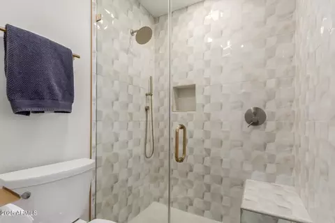2402 E Cinnabar Ave, Phoenix, AZ 85028 photo 14