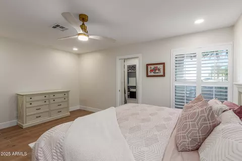 2402 E Cinnabar Ave, Phoenix, AZ 85028 photo 12
