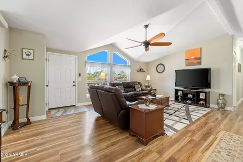 490 S Hideaway Dr, Dewey, AZ 86327 photo 3