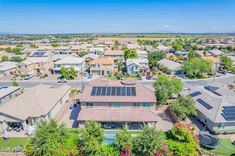 View/Area - 2219 E Galileo Dr, Gilbert, AZ 85298 photo 4 of 16